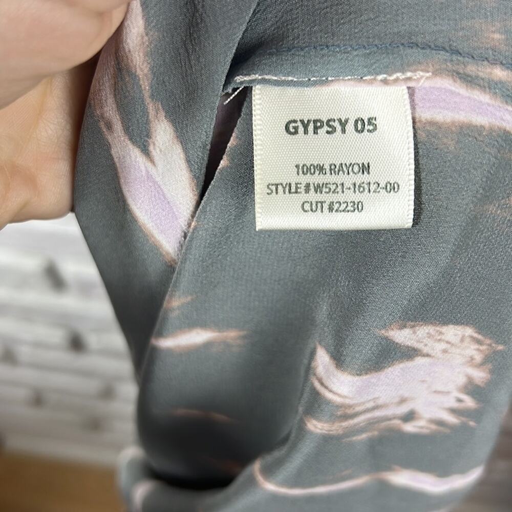 Gypsy 05 Cold Shoulder Tie Dye Top Size medium - Picture 4 of 6